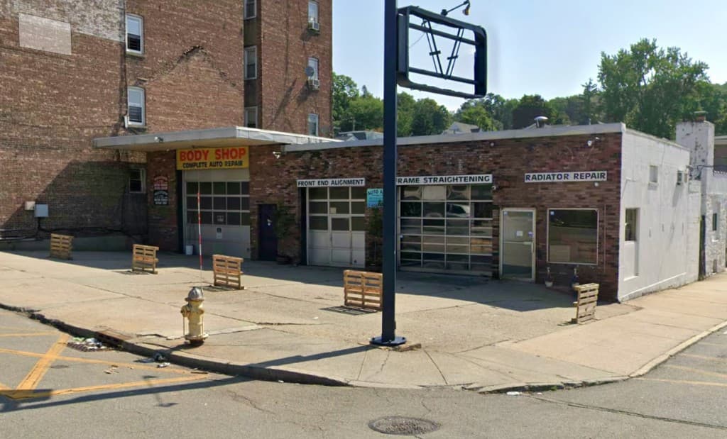Auto Art body shop and complete auto repair garage in Peekskill, NY